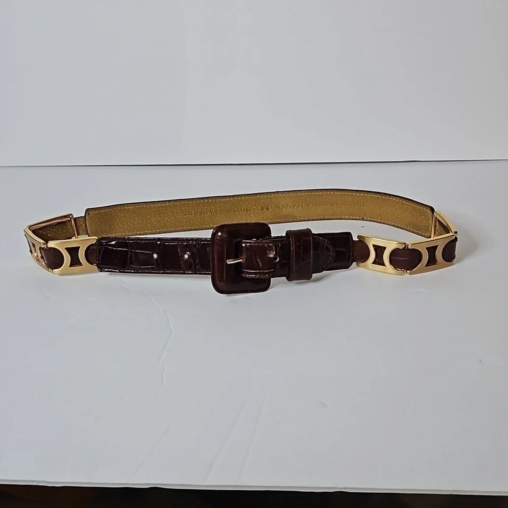 Italian Embossed Leather Belt size M Brown Brass accent hardware Pre-owned